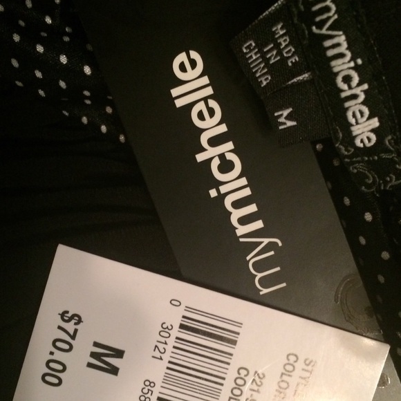 NWT dress. Size M. black w/polka-dot trim. - Picture 4 of 4